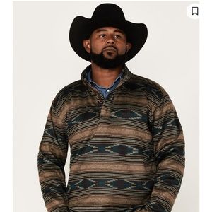 Medium ariat pullover